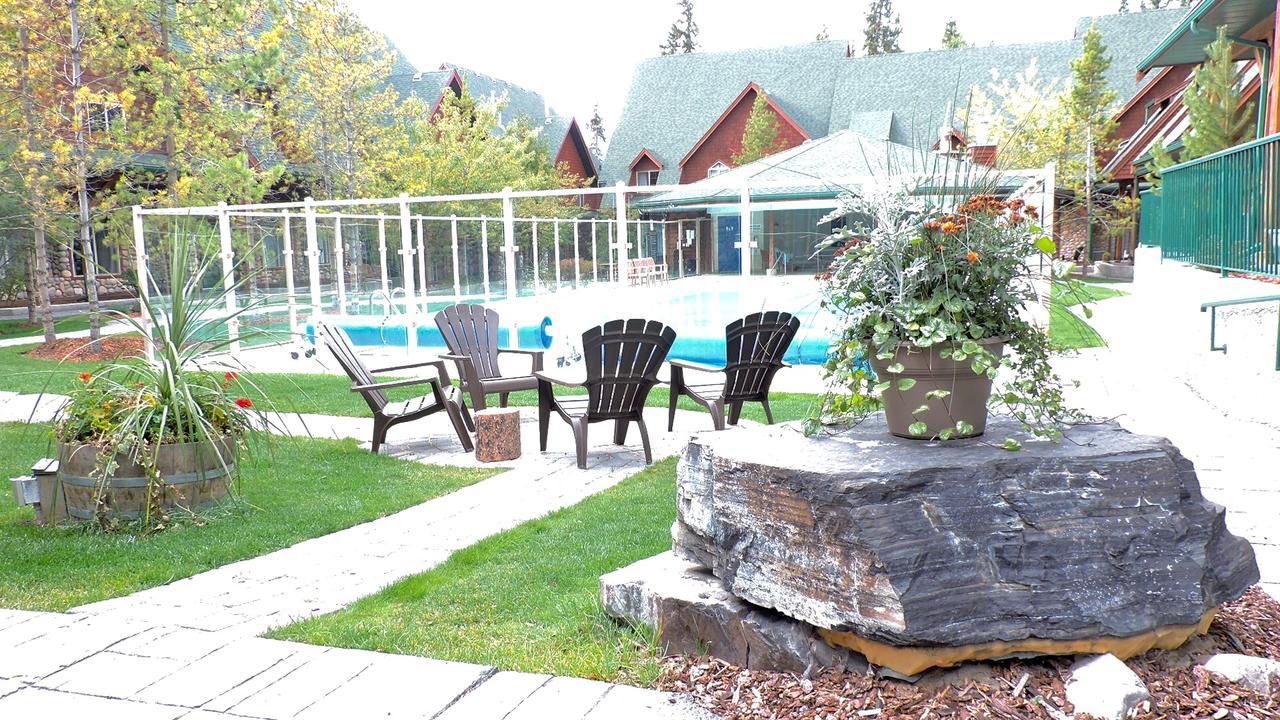Mystic Pool & Hot Tub Hosted By Little Sister Getaways Apartment Canmore Exterior photo